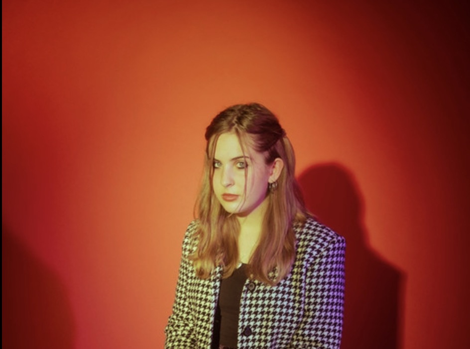 LIVE IN THE ATRIUM: CAREER WOMAN, PLUM SKIN, UNIVERSE, CASINO YOUTH